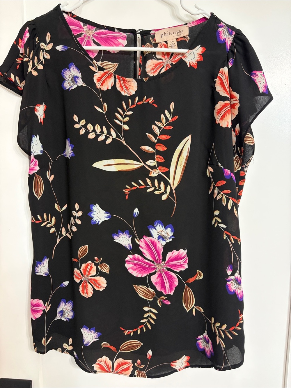 Philosophy Black Floral Short Flutter Sleeve Blouse